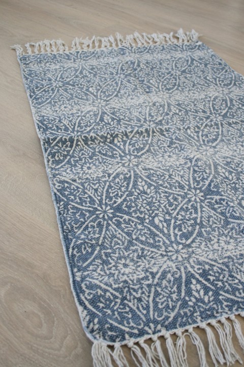 Blå matta med mönster - Lilla Tegelbruket